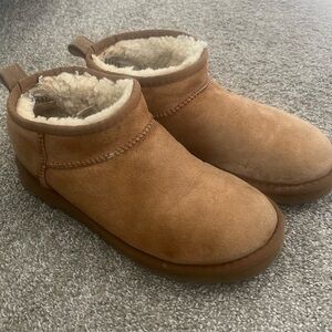 Ugg mini chestnut boots